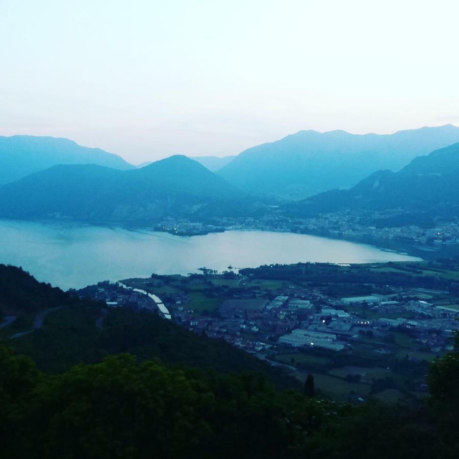 Alveare sul lago Pisogne Exterior foto